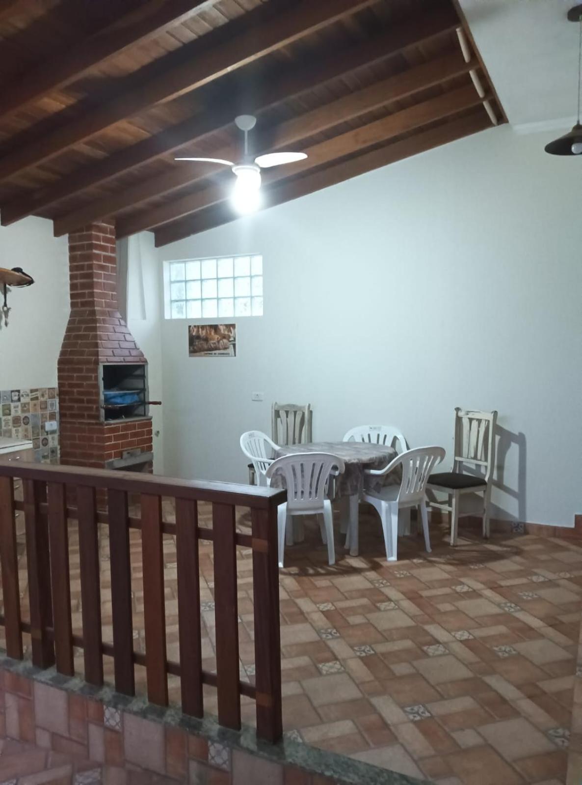 Casa de férias Sobrado Familia Maranduba Ii